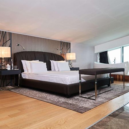 فنادق أنادولو داونتاون أنقرة المظهر الخارجي الصورة A suite at the hotel