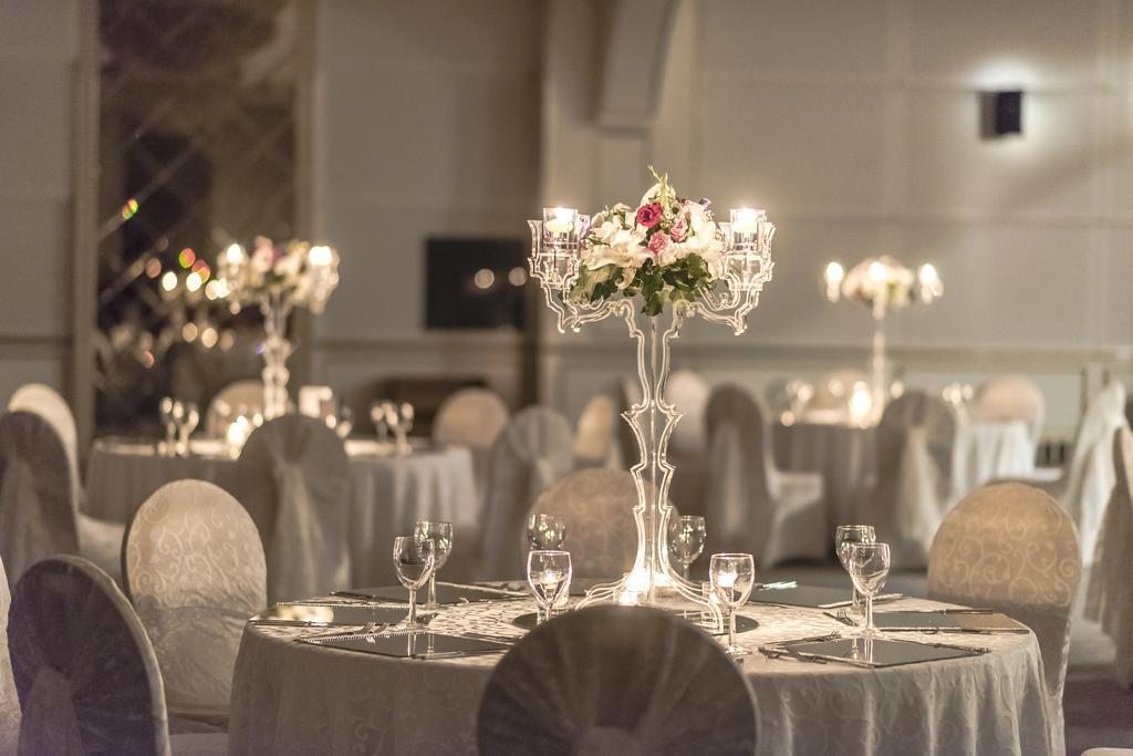 فنادق أنادولو داونتاون أنقرة المظهر الخارجي الصورة The ballroom at the hotel